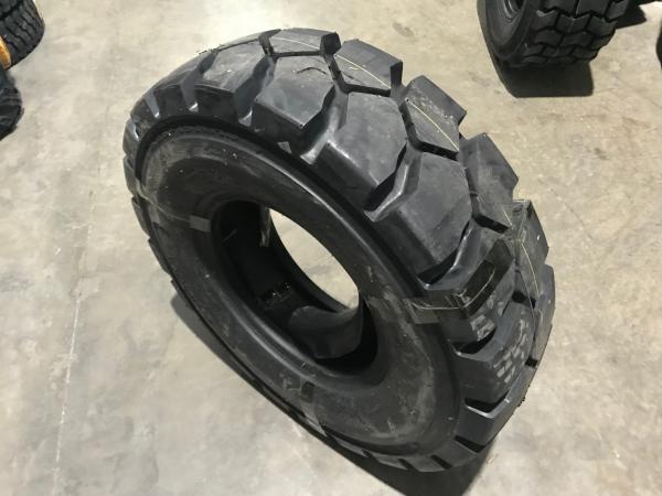 Шины 28*9-15 (8. 15-15)  шинокомплект